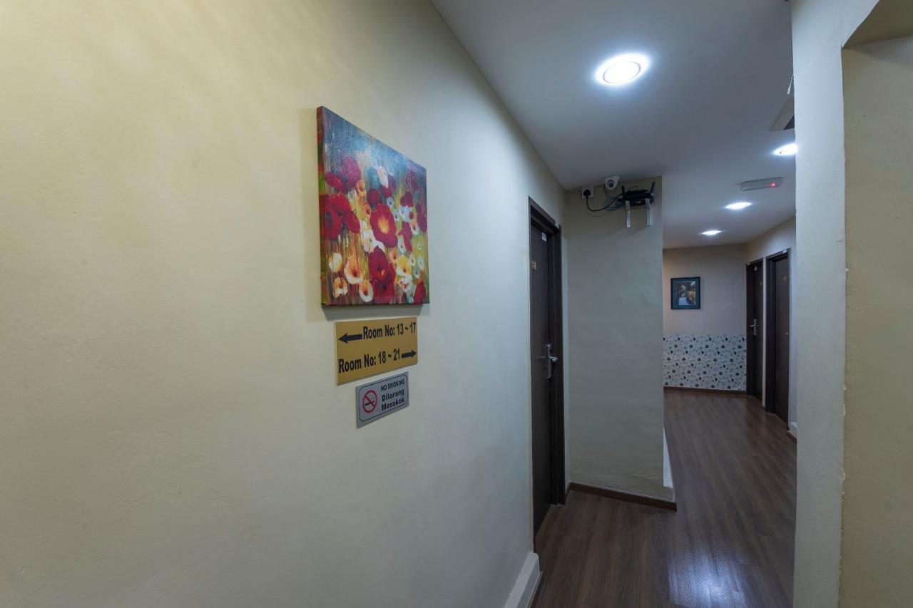 Oyo 90231 Hotel By The Park Plt Джохор-Бару Экстерьер фото